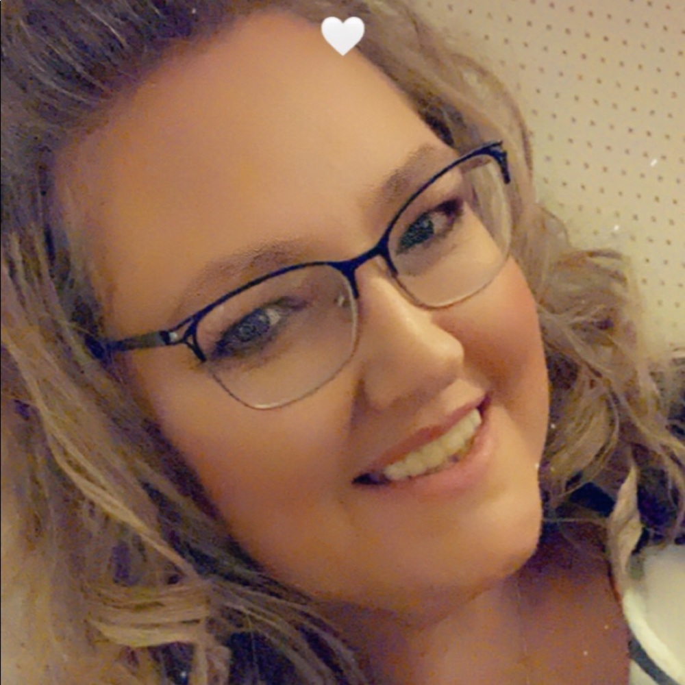 Meet your Posher, Dreama